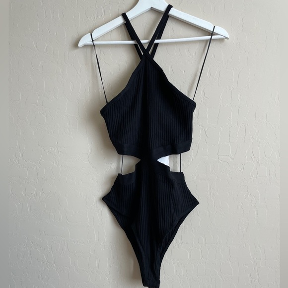 Zara Ribbed Cutout Bodysuit Halter Backless Open Back Black Women’s Size Large - Picture 2 of 7
